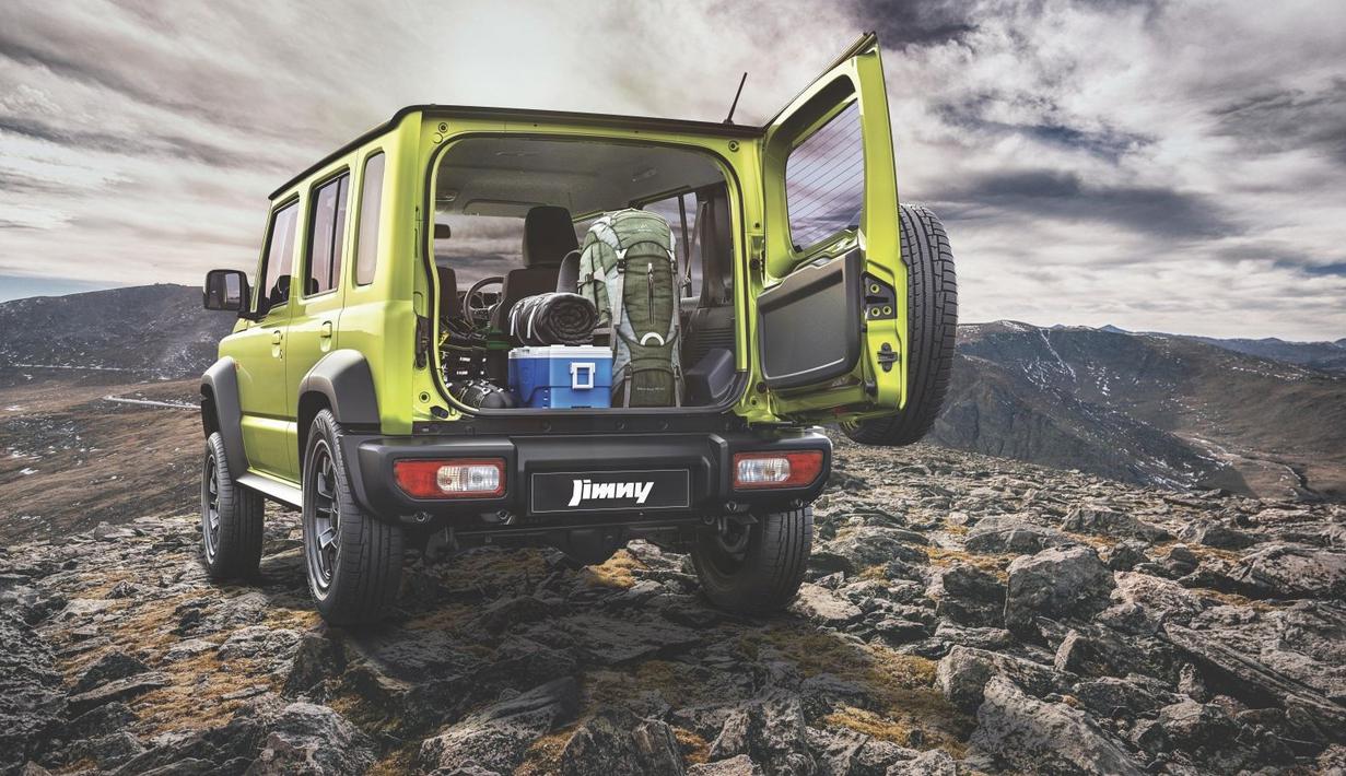 7 Potret Suzuki Jimny 5-Door, Panjangnya Hampir Empat Meter! - Photo