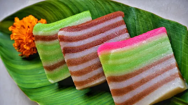 Ilustrasi Kue Lapis Tepung Beras