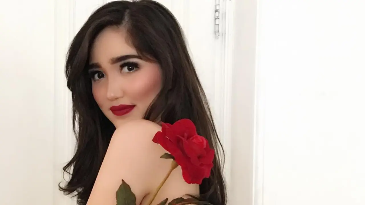 [Bintang] Cantik Milenial, Paras Wajah Sonia Fergina Mirip Ashanty dan 2 Seleb Eksis