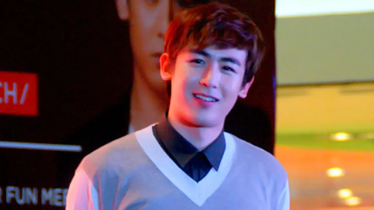 nichkhun-131113b.jpg