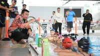 Menpora meninjau pelatnas Polo Air dan Renang Indah pada cabang olahraga Aquatic di Stadion Akuatic Gelora Bung Karno, Senayan, Jakarta.