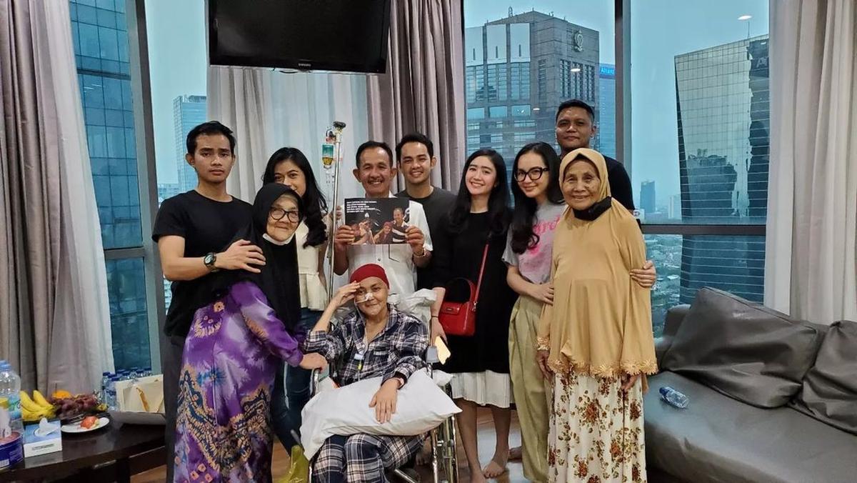 Kebersamaan Febby Rastanty dan Drajat Djumantara yang Jarang Tersorot, Baru Saja Tunangan - Bakal Jadi Ibu Bhayangkari