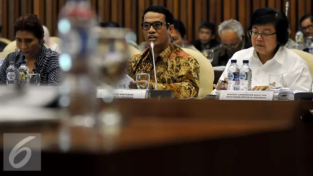 20151119-Tiga-Menteri-Raker-Dengan-Komisi-IV-DPR-Jakarta-JT