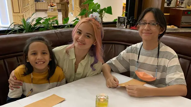 [Fimela] Zuriel Paris