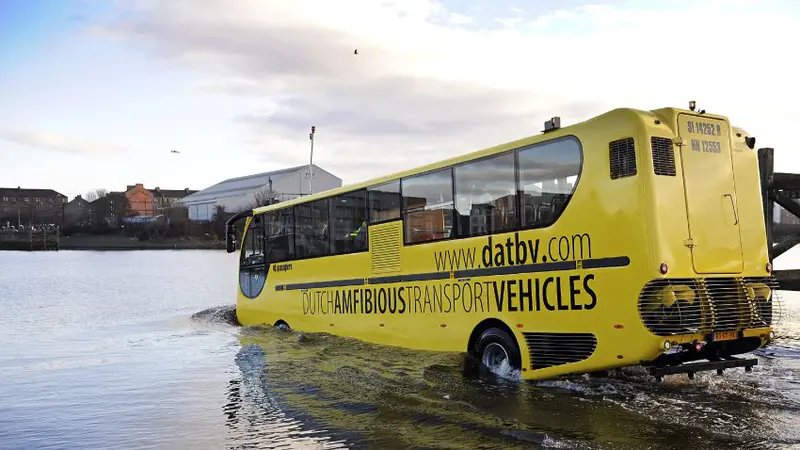 WOW: Bus Kota Tahan Banjir