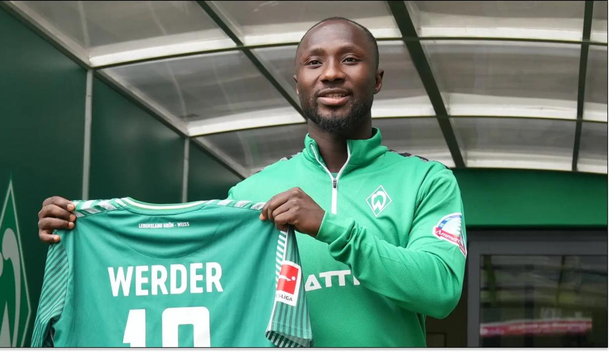 Satu lagi pemain Liga Inggris yang bernostalgia ke Liga Jerman pada 2023/2024 setelah Granit Xhaka adalah Naby Keita. Membela Liverpool sejak 2018/2019 setelah didatangkan dari RB Leipzig, Naby Keita akhirnya pulang kampung ke Liga Jerman untuk bergabung dengan Werder Bremen. Ia dikontrak hingga tiga tahun ke depan dengan status bebas transfer. (werder.de)