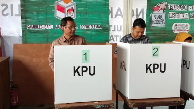 Mahfud MD Coblos Pemilu 2019