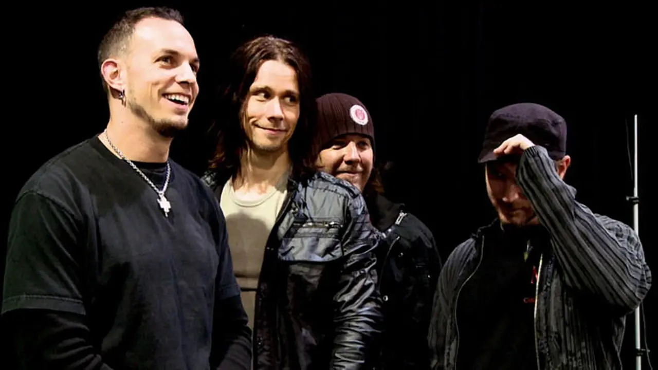 alter-bridge-140117c.jpg