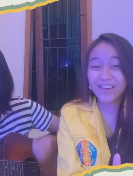 Saking seriusnya, putri Ki Joko Bodo dari istri ketiga itu bahkan didapuk jadi wakil himpunan mahasiswa. Selepas kepergian sang ayah, Ayda mengaku bangga jadi putri Ki Joko Bodo (Liputan6.com/IG/@aydaprasasti).