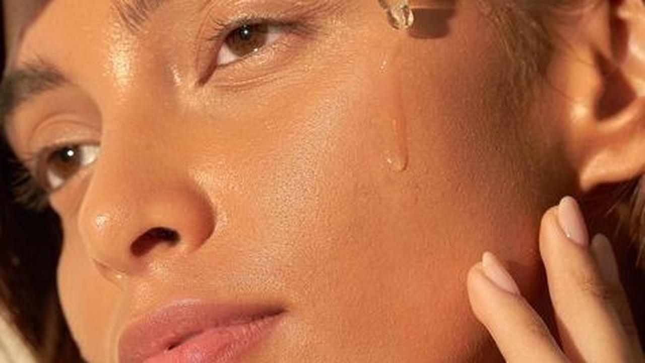 <b>Skincare Tambahan seperti Serum</b>