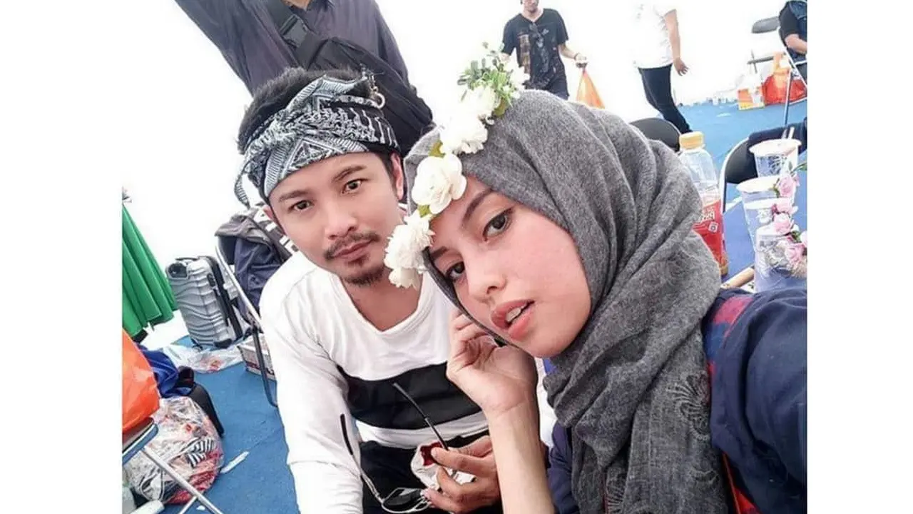 Dituntut Penjara Seumur Hidup, Ini 6 Momen Manis Zul Zivilia dan Istri