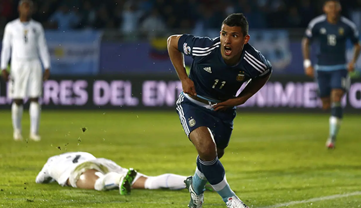 Ekspresi Sergio Aguero usai menjebol gawang Uruguay. ( REUTERS/Marcos Brindicci)
