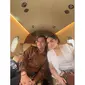 Momen Raffi Ahmad dan Nagita Slavina kondangan ke pernikahan Kaesang Pangarep dan Erina Gudono. (Sumber: Instagram/raffinagita1717)