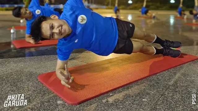Timnas Indonesia U-23 berlatih di Vietnam. (Instagram PSSI).