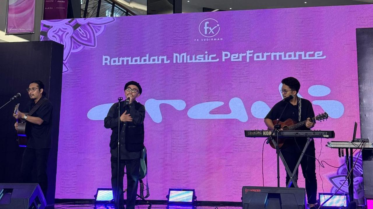 Suasana Hangat dengan Live Music