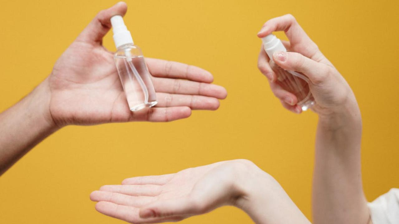 Benarkah Hand Sanitizer Tak Mampu Bunuh Semua Jenis Kuman?