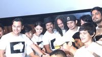 Syukuran film Rembulan Tenggelam di Wajahmu yang diadaptasi dari novel karya Tere Liye. (Ine Yulita Sari)