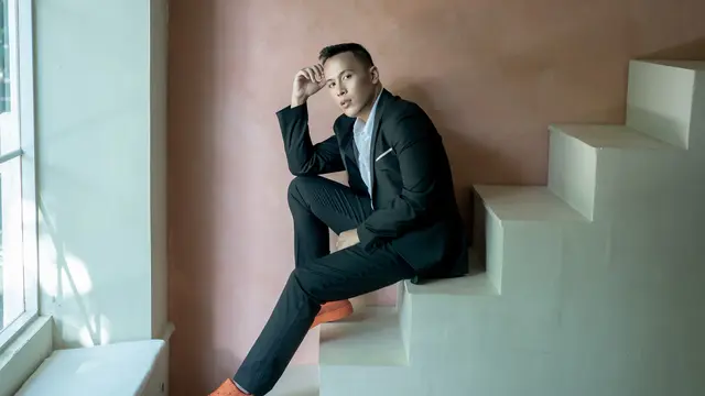 Penyanyi TB Aji saat meluncurkan single Simpan Hati