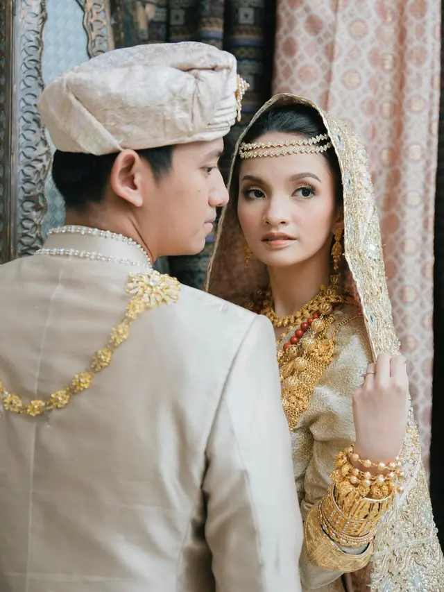 6 Prewedding Terbaru Sabrina Anggraini dan Belva Devara, Pakai Adat Minang
