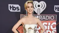 Katy Perry ternyata berubah norak saat bertemu dengan Celine Dion (AP Photo)
