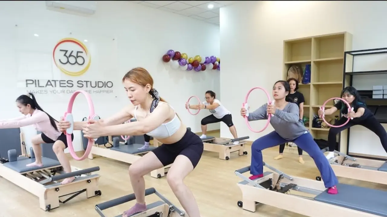 Kehadiran 365 Pilates Studio, di Atrium Mulia, Kuningan, Jakarta Selatan, bisa menjadi solusi sehat warga Jakarta untuk mendambakan tubuh sehat dan bugar ala pilates Jepang. (Liputan6.com)