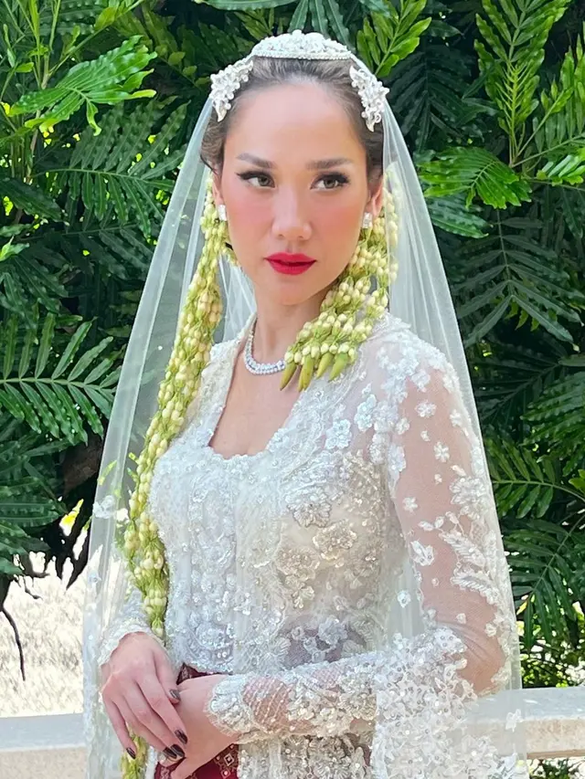 3 Detail Gaya Makeup Pengantin dari Bunga Citra Lestari, Hanggini, dan Shania Eks JKT 48 yang Menikah Barengan