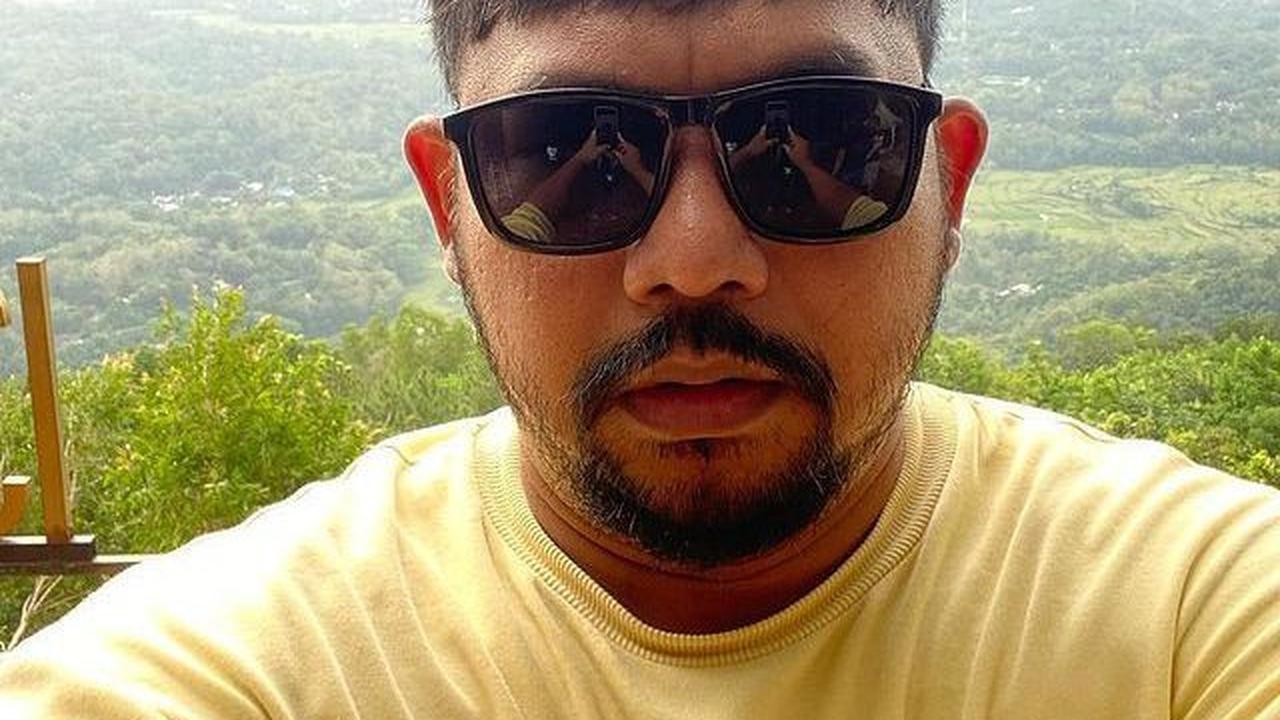 Harabdu Tohar atau yang dikenal dengan Bedu dikenal sebagai komedian, aktor, sekaligus presenter Tanah Air. Ia mulai terjun di dunia hiburan sejak tahun 1997 dan masih aktif hingga sekarang.