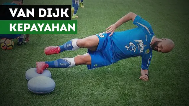 VIDEO: Sergio van Dijk Kepayahan di Sesi Latihan Persib Bandung