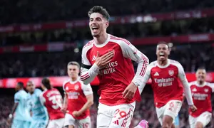 Gol tunggal Kai Havertz menjadi penentu tiga poin yang semakin mendekatkan The Gunners ke mahkota Premier League pertama mereka dalam 22 tahun terakhir. (John Walton/PA via AP)
