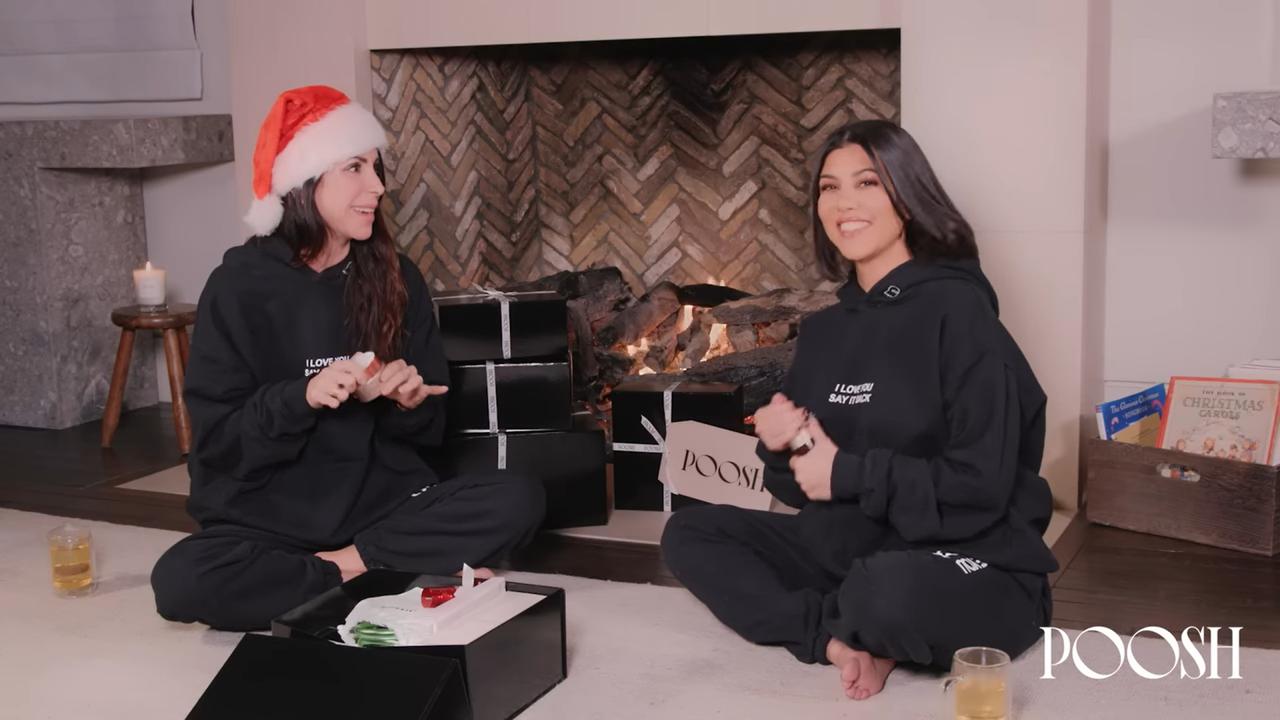 Video Unboxing Kourtney Kardarshian.