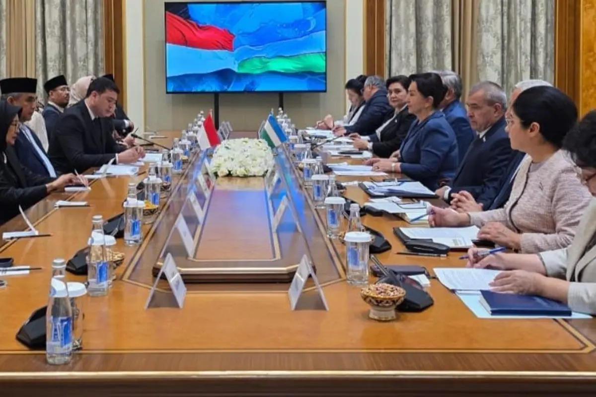 Ketua MPR Ahmad Muzani saat berkunjung ke Senat Oliv Majelis Republik Uzbekistan.