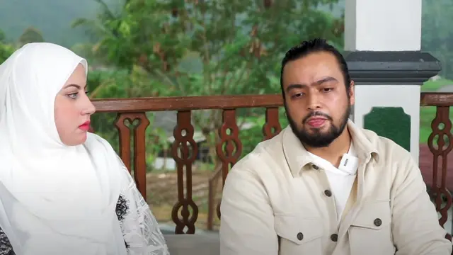 Tasyi Athasyia dan suaminya, Syech Zaki. (YouTube Tasyi Athasyia)