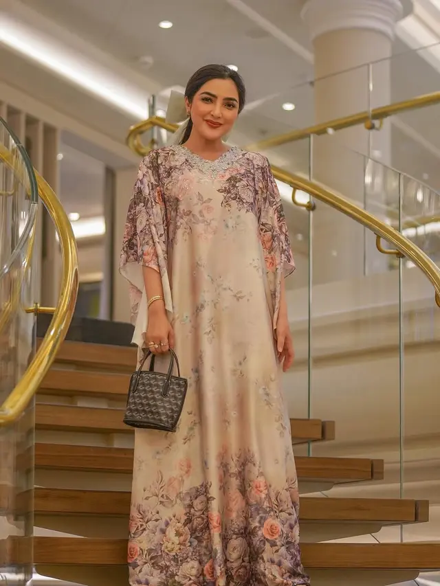 Potret Terbaru Ashanty Tampil Anggun dengan Gamis Panjang, Simpel tapi Elegan