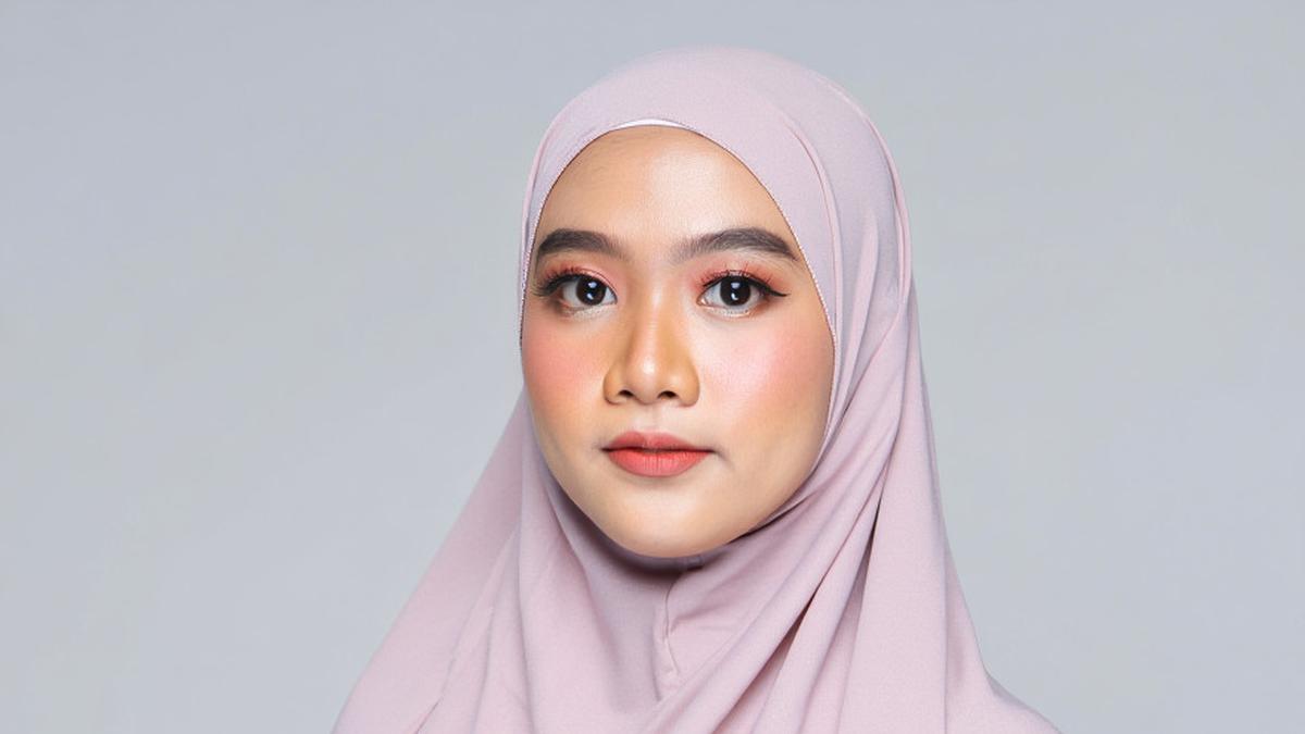 10 Model Baju Batik Syar'i Elegan Kekinian Favorit Para Hijabers di Tahun 2025