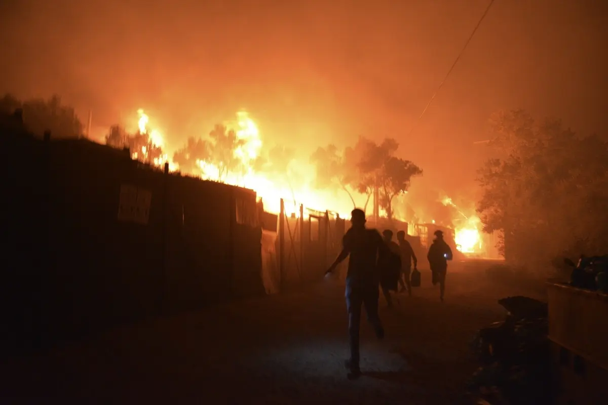 Kamp Penampungan Imigran Terbakar di Yunani