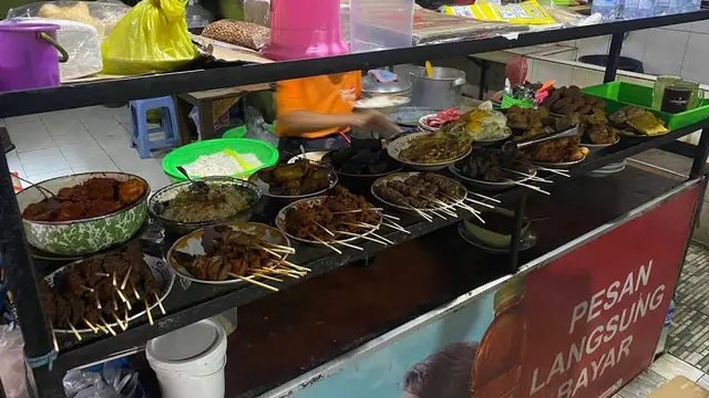 Warung Malam Pak Gatot