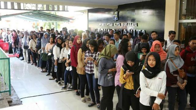Peserta Bursa Kerja Terbuka Surabaya Bersaing Rebut 1 150 Lowongan Surabaya Liputan6 Com