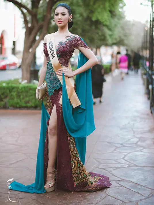 Ariska Putri menjadi wanita Asia pertama yang memenangkan titel Miss Grand International. Ia otomatis mencatat sejarah sebagai wanita Indonesia pertama yang berhasil memenangi kontes kecantikan bertaraf international (facebook.com/MISSGRANDINTERNATIONAL)