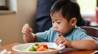 Anak Susah Makan? Bisa karena Sedang Tumbuh Gigi dan 5 Alasan Lainnya