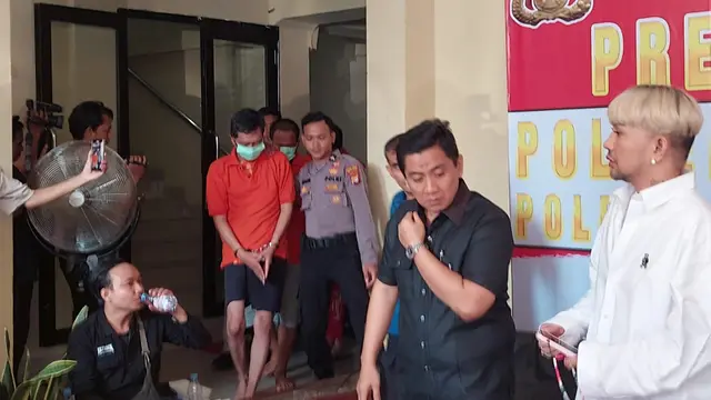 Perasaan Caren Delano campur aduk saat bertemu langsung dengan FS, sopir yang membawa kabur mobil pribadinya.