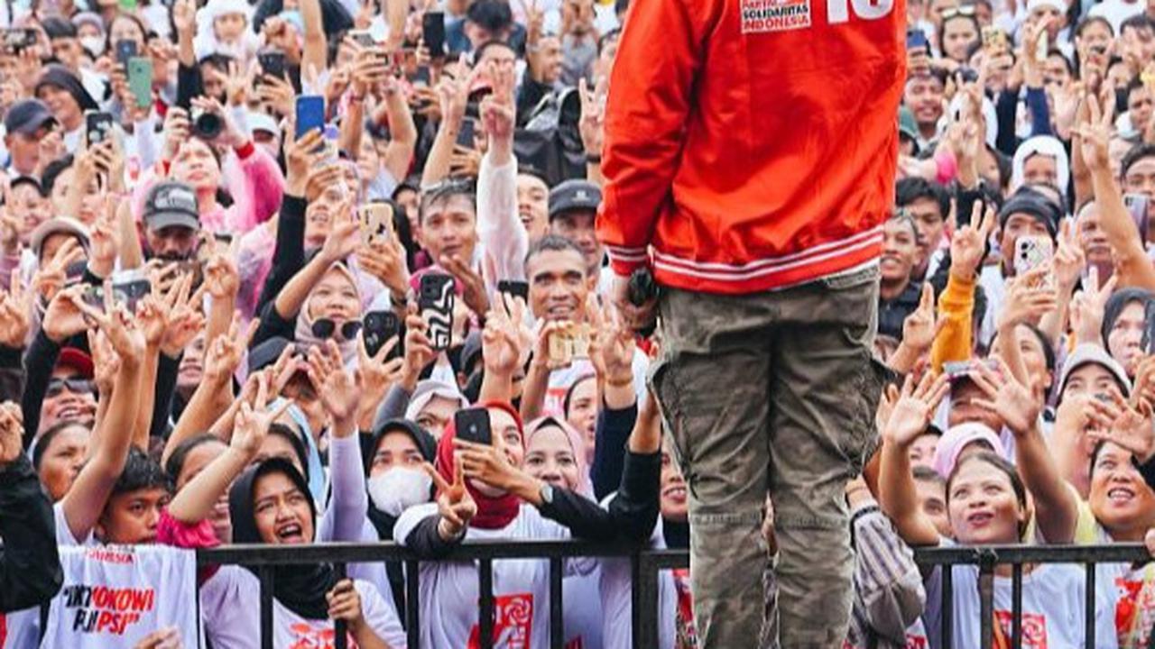 Kaesang Ajak Warga Pontianak: Dibolongin Ya Nanti Mukanya Gibran