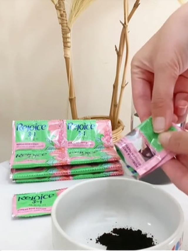 Sampo dan Bubuk Kopi untuk Rambut Lembut