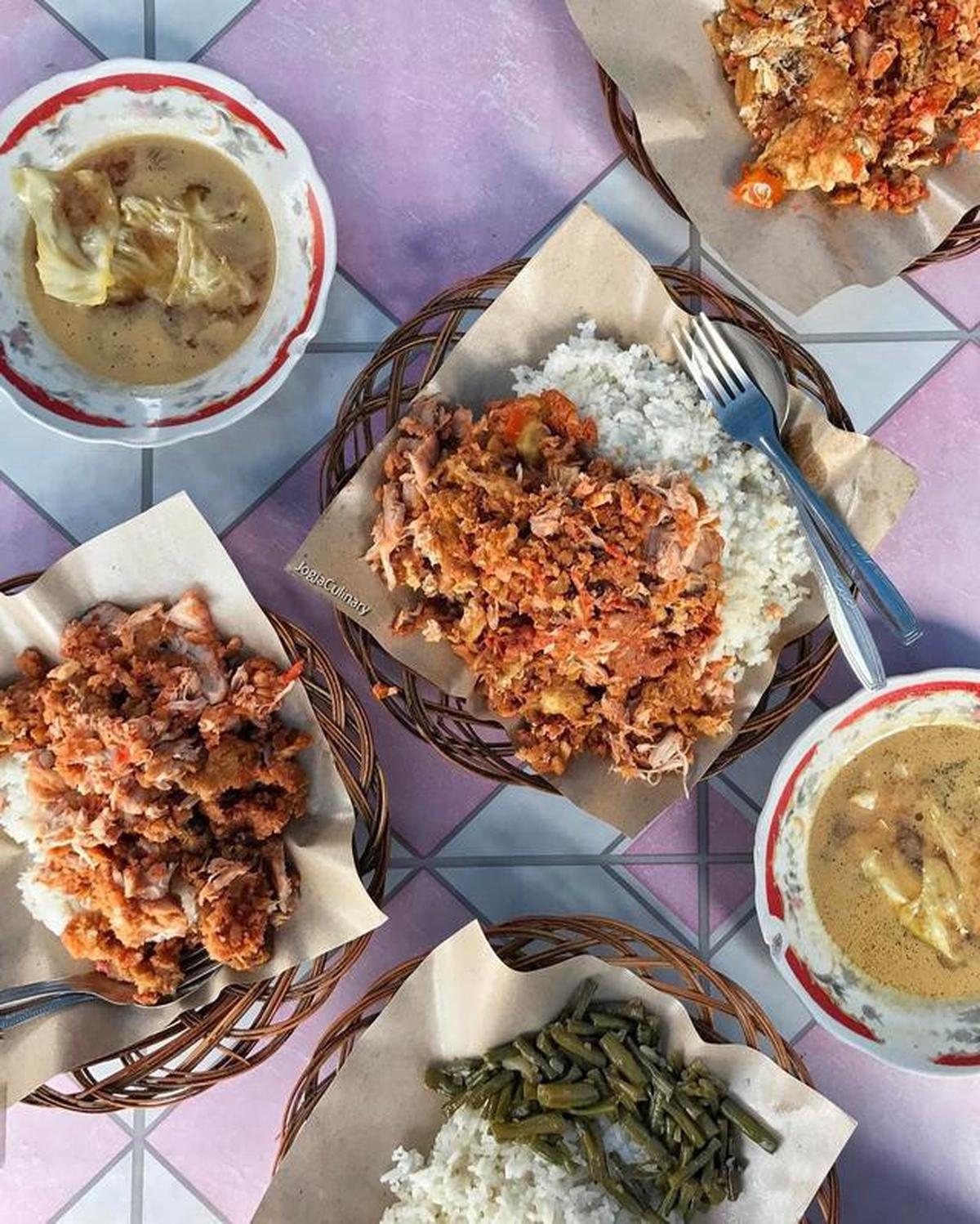 Ayam Geprek Bu Made, Yogyakarta.