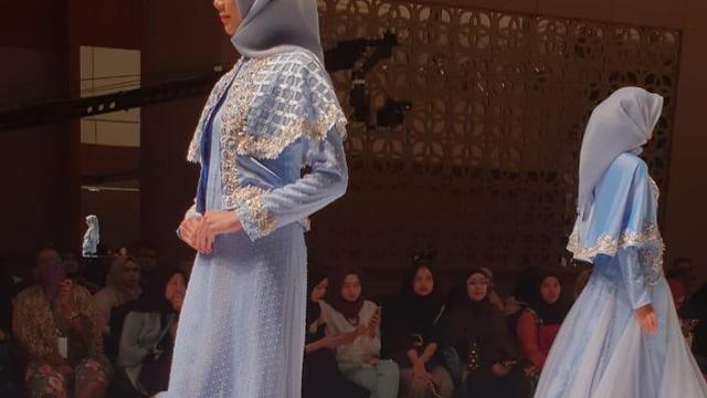 Baju rancangan Yanti Adeni saat tampil di Indonesia Modest Fashion Week (IMFW) 2018