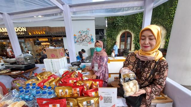 Menjajal Pempek Krispi di Pempek Expo Serpong, Dicocol Cuko Lebih Sedap
