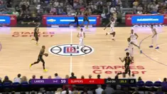 Berita video game recap NBA 2017-2018 antara LA Lakers melawan LA Clippers dengan skor 115-100.