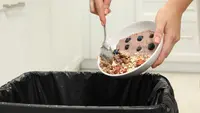 Sisa Makanan Bisa Jadi Apa? 8 Ide Kreatif untuk Kurangi Sampah & Ciptakan Produk Berguna