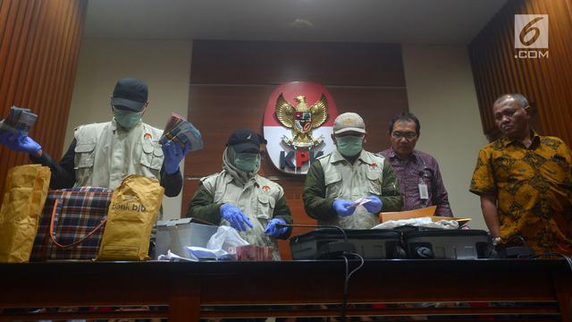 KPK Sita 1,9 Kg Emas Terkait Kasus Suap Amin Santono