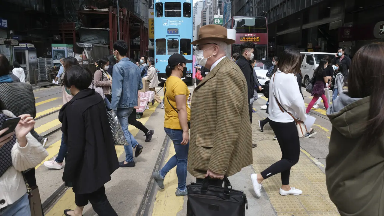 Keseharian Warga Hong Kong Dikala Merebaknya Virus Corona