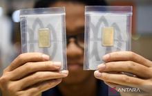 Harga Emas Antam Anjlok Rp21 Ribu per Gram pada Jumat Pagi Ini